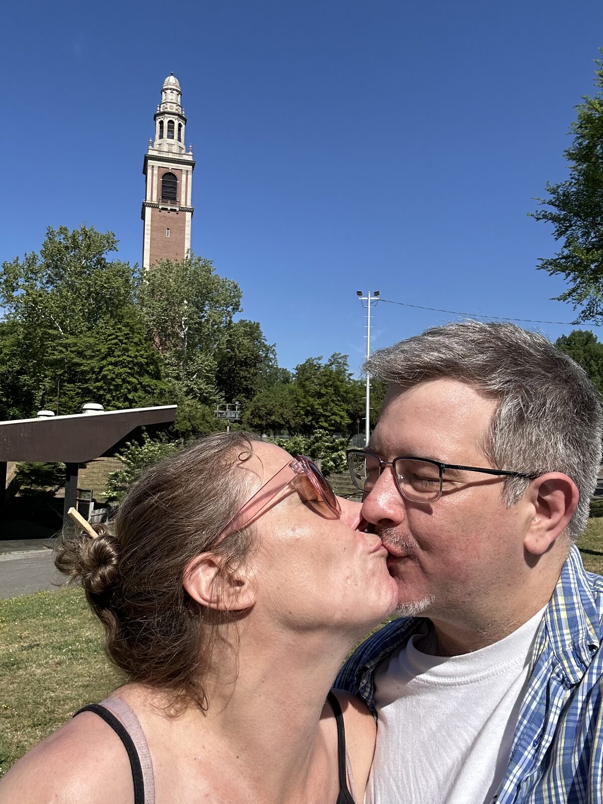 A kiss outside